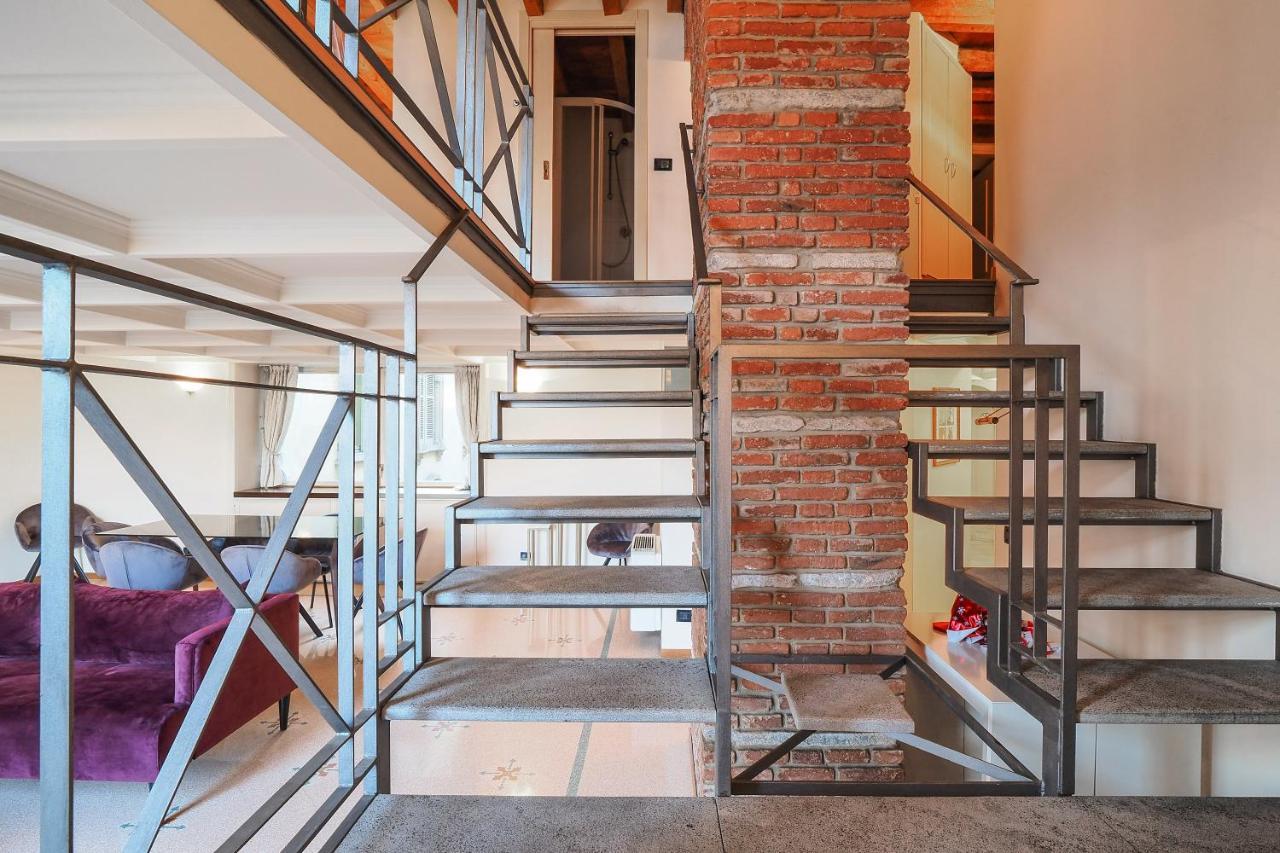 Unique Duomo Luxury Property มิลาน ภายนอก รูปภาพ