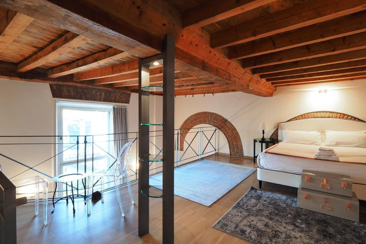 Unique Duomo Luxury Property มิลาน ภายนอก รูปภาพ